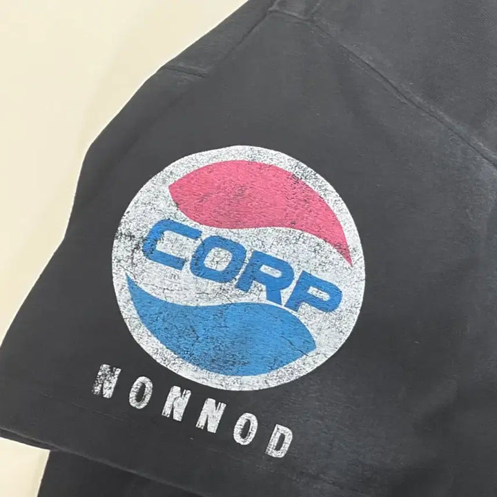 [BUNJANG] Nohnoh Soft Drink T-shirt / 논노드 소프트 드렁크 티셔츠 판매 (2)