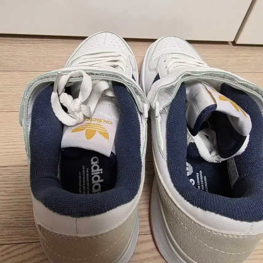 [BUNJANG] Adidas Forum Low White/Navy Sneakers / 아디다스 포럼 로우 흰/남 운동화