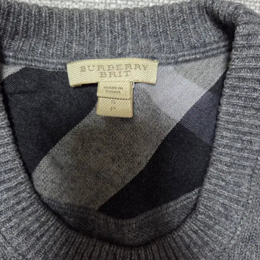 [BUNJANG] Burberry Cashmere Knit Sweater / 버버리 니트 팝니다 캐시미어100%