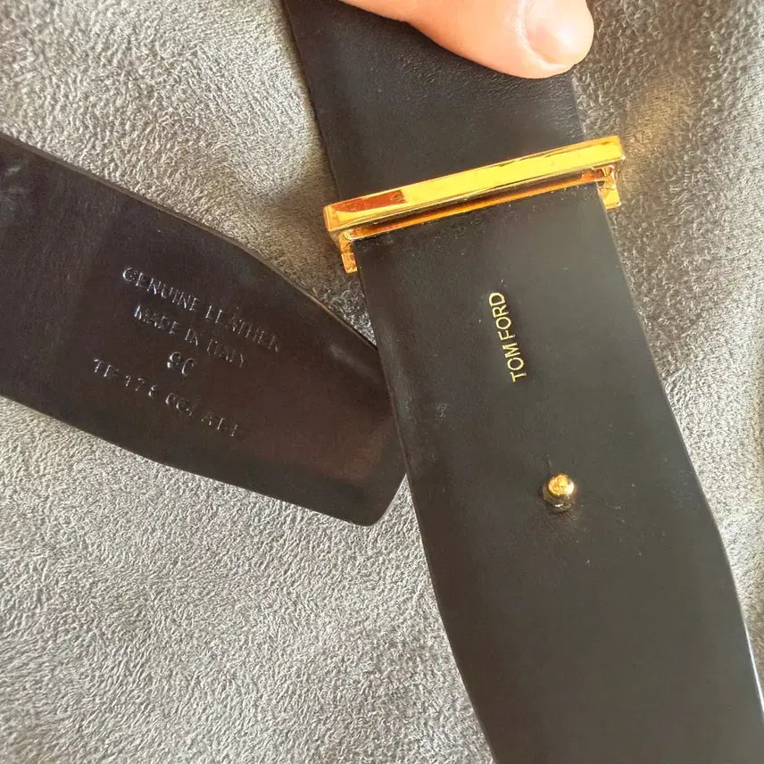 [BUNJANG] 톰포드 악어벨트90사이즈 /톰포드 악어카드지갑 /세트로 판매합니다 / 톰포드 악어벨트90사이즈 /톰포드 악어카드지갑 /세트로 판매합니다