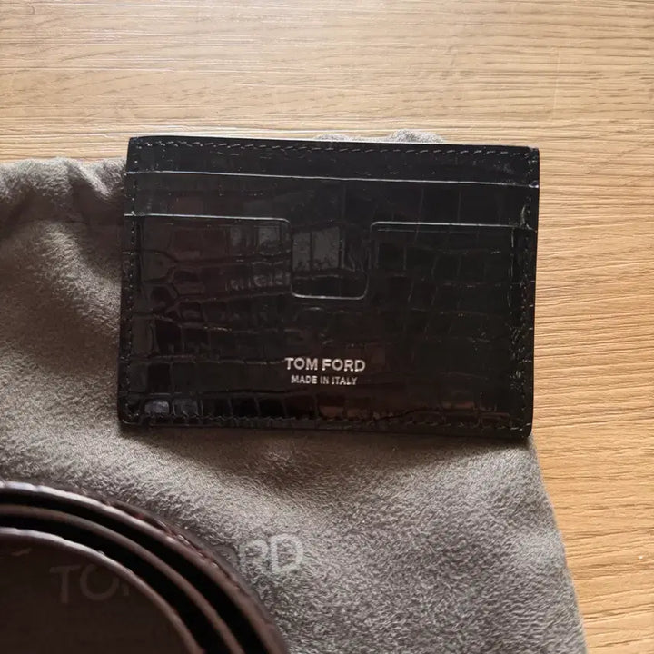 [BUNJANG] 톰포드 악어벨트90사이즈 /톰포드 악어카드지갑 /세트로 판매합니다 / 톰포드 악어벨트90사이즈 /톰포드 악어카드지갑 /세트로 판매합니다