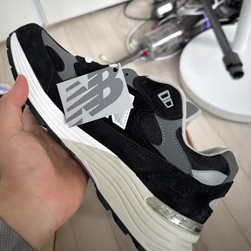 [SOLD OUT] 뉴발란스 992 블랙 그레이 270 새상품 팝니다