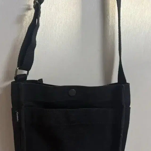[BUNJANG] Covernat Authentic Logo Small Crossbody Bag Black / 커버낫 어센틱 로고 스몰 크로스백 블랙