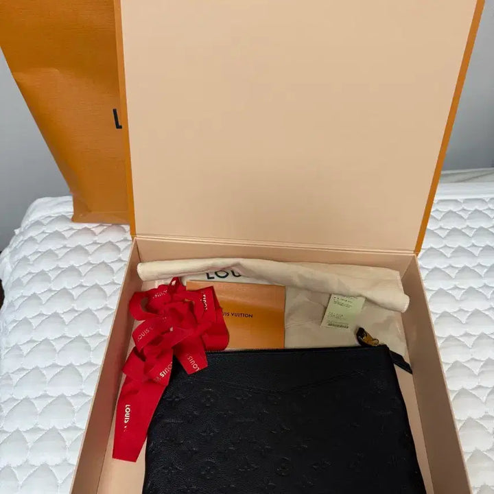 [BUNJANG] Louis Vuitton Empreinte Clutch / 루이비통 앙프레뜨 클러치