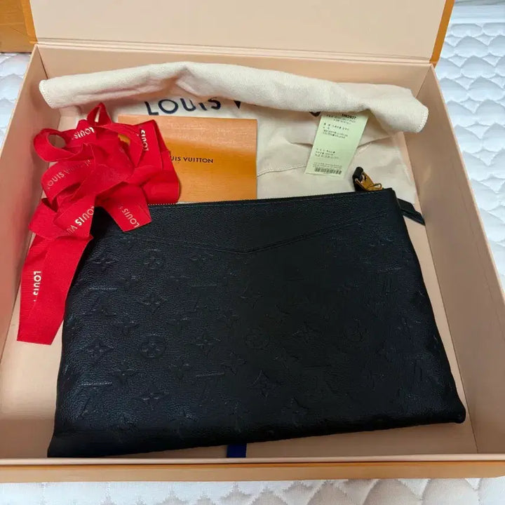 [BUNJANG] Louis Vuitton Empreinte Clutch / 루이비통 앙프레뜨 클러치