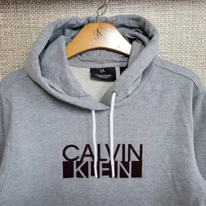 [BUNJANG] Calvin Klein Hoodie 100 Size / 100사이즈 캘빈클라인 후드티