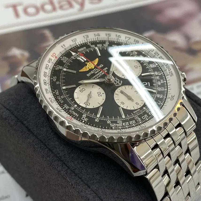 [BUNJANG] Breitling Navitimer 43 B01 Golden Eagle Black Dial Stainless Steel Watch / 브라이틀링 네비타이머43 B01 황금독수리 검판 브슬 [중고명품 리셀온]
