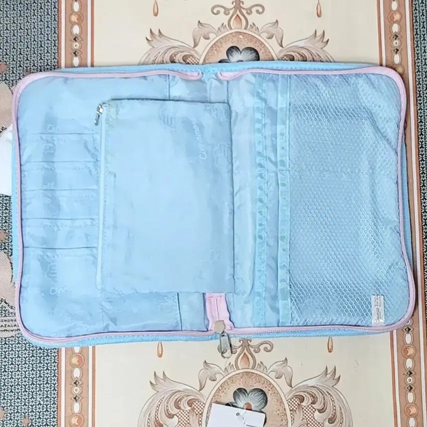 [BUNJANG] Sanrio Cinnamoroll Storage Box, Pouch, and Wallet Set / 2014년 시나모롤 수납함, 시나모롤 파우치, 시나모롤 지갑
