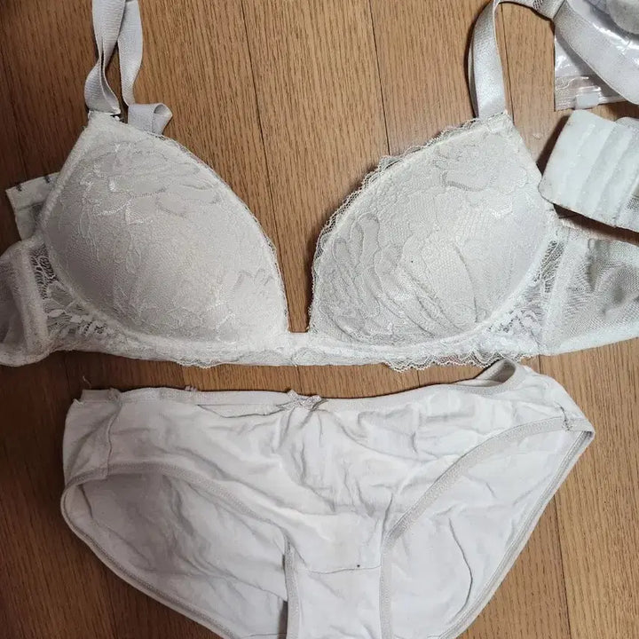 [BUNJANG] Bra and Panty Set / 브라 팬티 세트