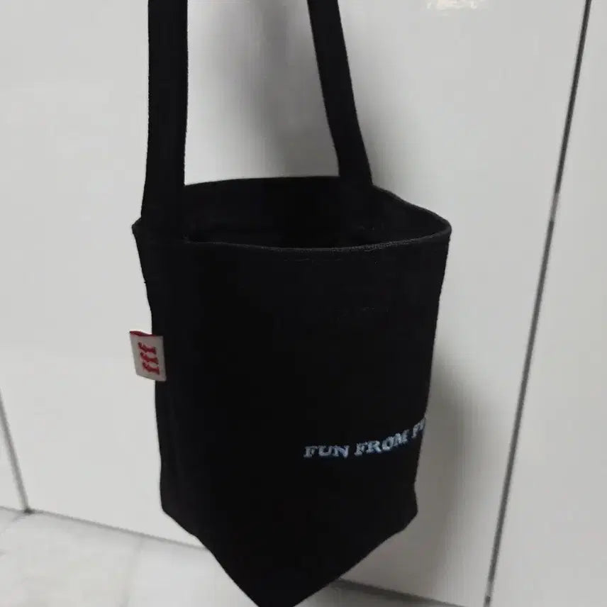 [BUNJANG] Fun From Fun Mini Dot Bag / 펀프롬펀 미니도트백 미니가방 /미니백 텀블러가방