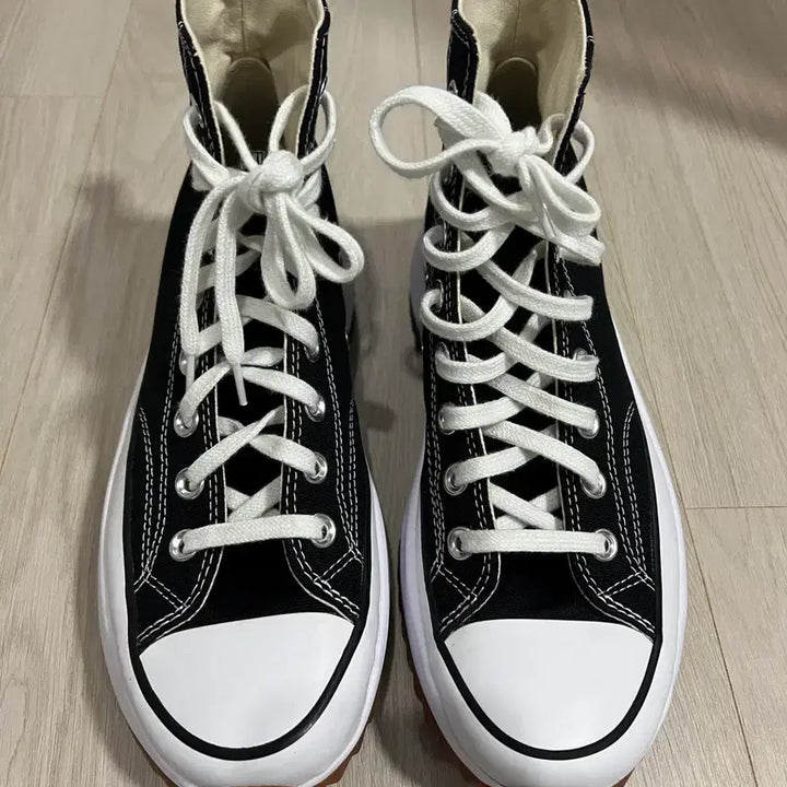 [BUNJANG] Converse Run Star Hike Black High Sneakers (Size 260) / (1회착용) 260 컨버스 런스타 하이크 블랙 하이