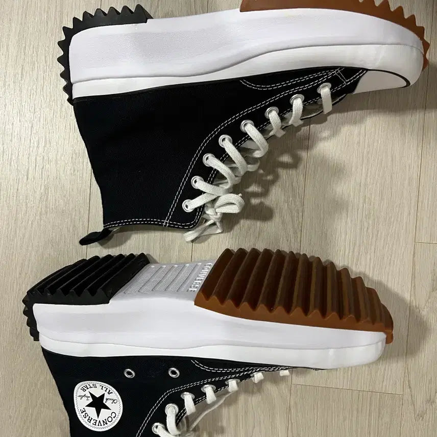 [BUNJANG] Converse Run Star Hike Black High Sneakers (Size 260) / (1회착용) 260 컨버스 런스타 하이크 블랙 하이