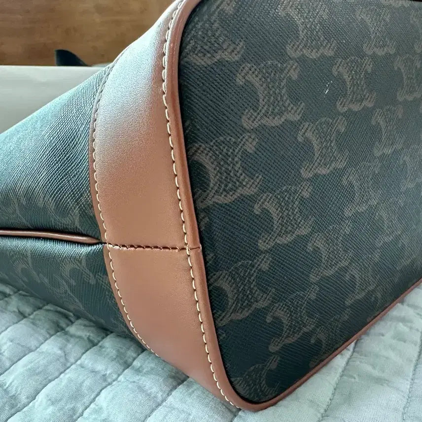 [BUNJANG] Celine Bucket Small Handbag / 셀린느 버킷 스몰