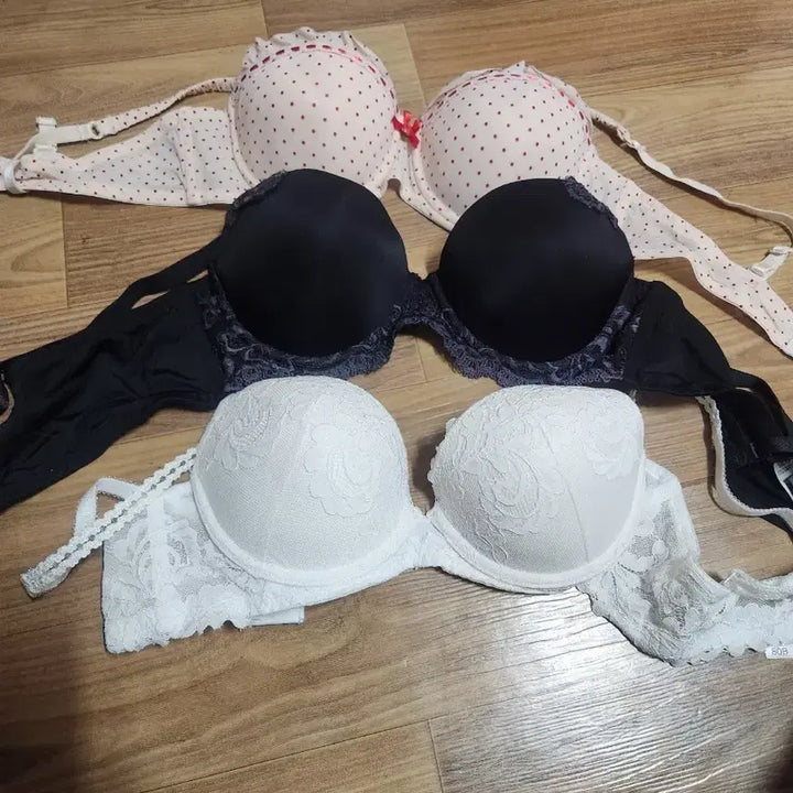 [BUNJANG] Bra Set - Various Designs / 80b브라 세트 (땡땡이/블랙/레이스)