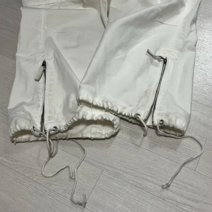 [BUNJANG] White Wide Cargo Pants / 화이트 와이드 카고팬츠 벌룬핏
