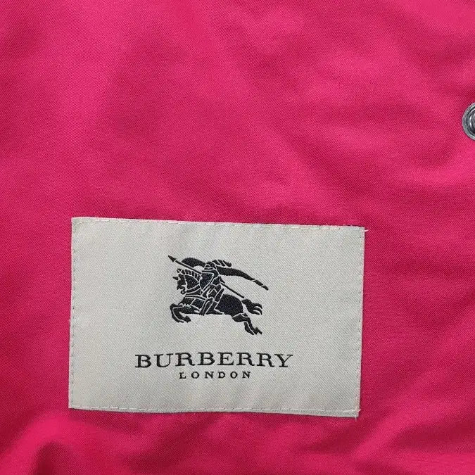 [BUNJANG] Burberry Hot Pink Quilted Jacket / 버버리 핫핑크 퀼팅 자켓