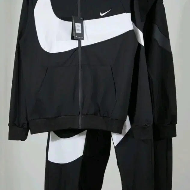 [BUNJANG] Nike Big Swoosh Black Training Suit Set / 나이키 빅스우시 블랙 트레이닝복 세트