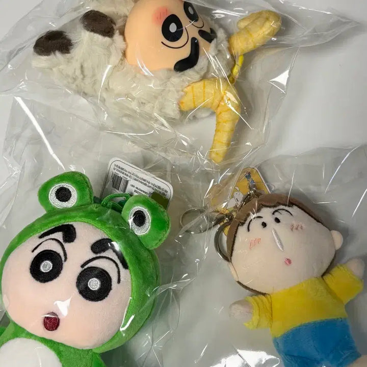 [BUNJANG] Crayon Shin-chan Menggu and Others Random Keyring Bundle / [미사용] 짱구 맹구 랜덤키링 3개 일괄