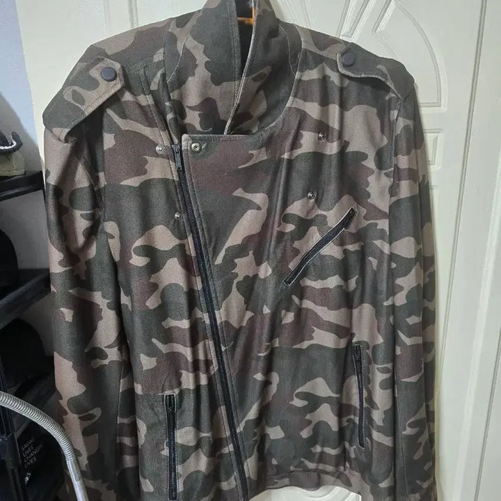 [BUNJANG] ZARA Men Camouflage Pattern Jacket XL / 자라 맨 카모플라쥬 패턴 자켓입니다- 사이즈는 XL입니다