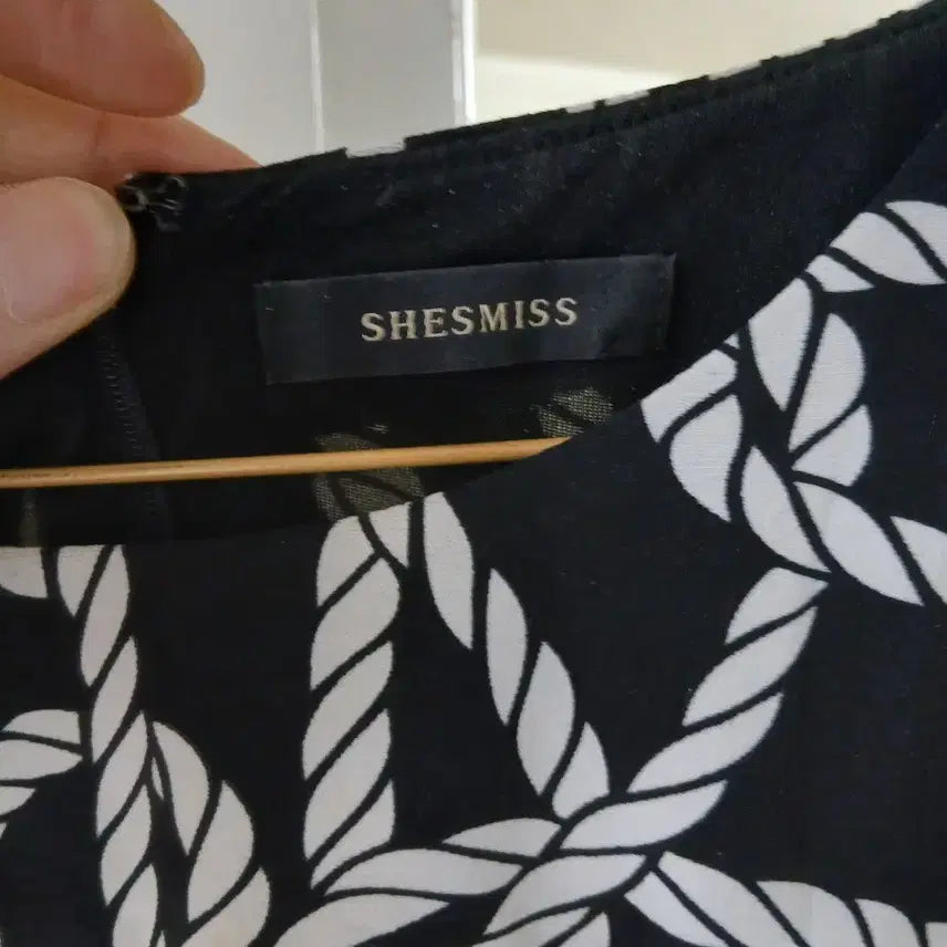 [BUNJANG] She'zmiss Rope Pattern Long Dress / 쉬즈미스 블랙 밧줄 패턴 롱 원피스66