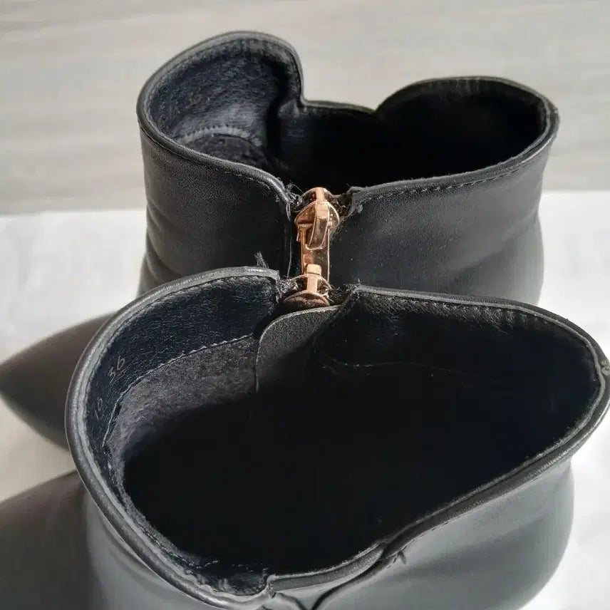 [BUNJANG] Black Leather Boots Size 230 / 검정부츠 부티부츠 하이힐 사이즈 230