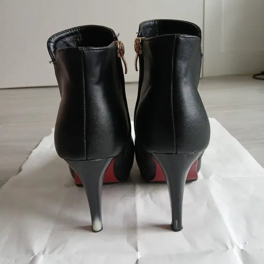 [BUNJANG] Black Leather Boots Size 230 / 검정부츠 부티부츠 하이힐 사이즈 230