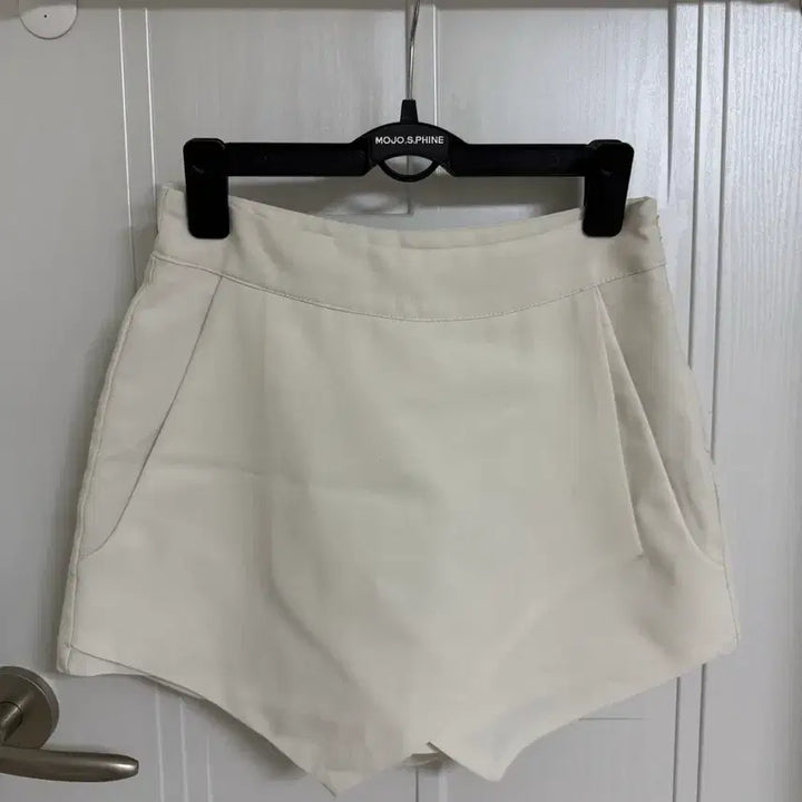 [SOLD OUT] 랩스커트 치마 바지 s 화이트