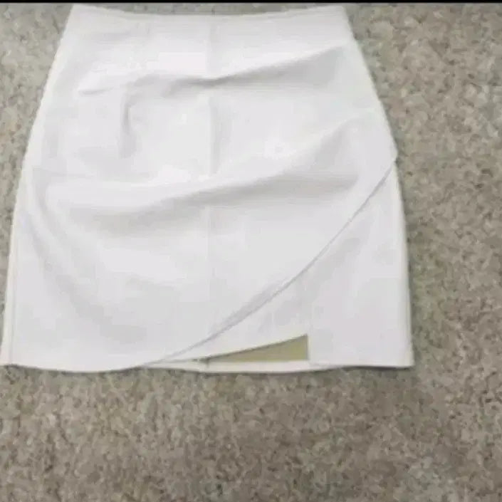 [BUNJANG] Unbalanced Mini Skirt / 새상품)) 언발란스 미니 스커트