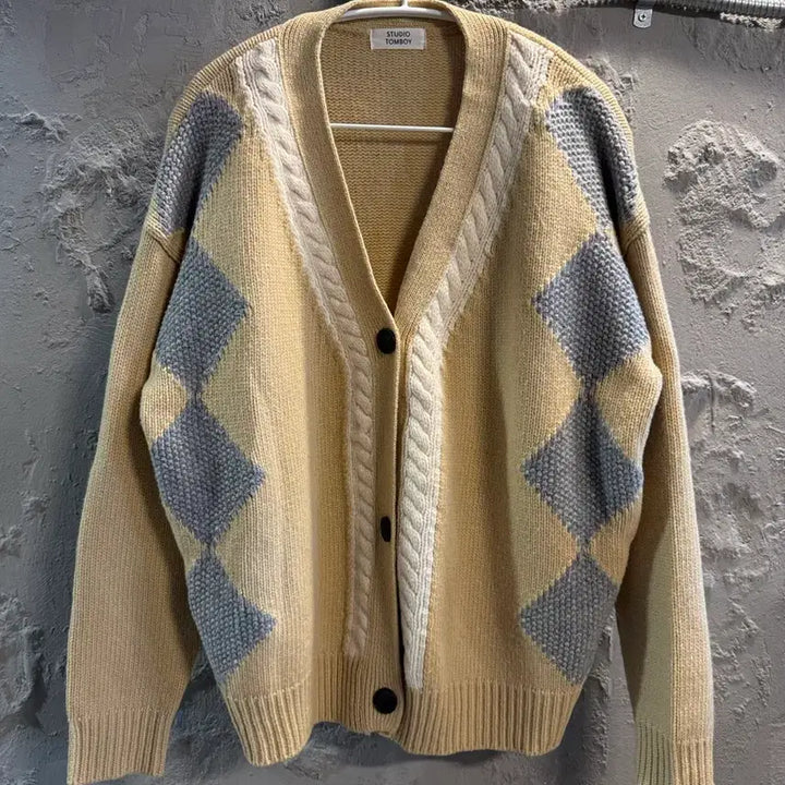 [BUNJANG] Studio Tomboy Argyle Wool Knit Cardigan Yellow / F 스튜디오톰보이 아가일 울 니트 가디건 옐로우