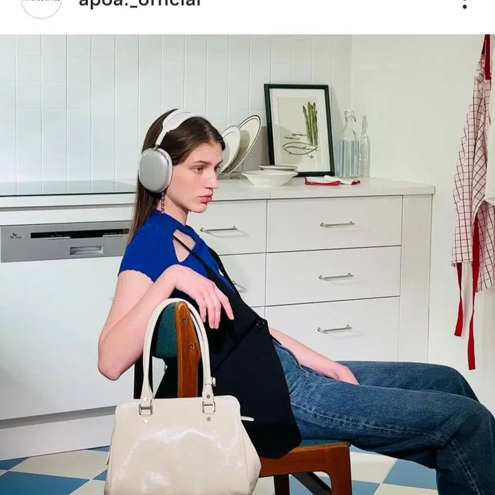 [BUNJANG] APOA Melting Bag Off-White Handbag / APOA 아포아 멜팅백 오프화이트