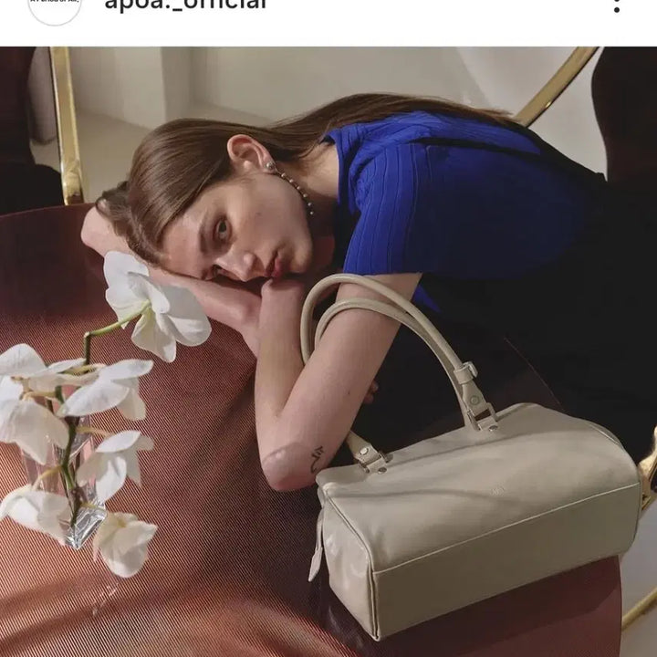 [BUNJANG] APOA Melting Bag Off-White Handbag / APOA 아포아 멜팅백