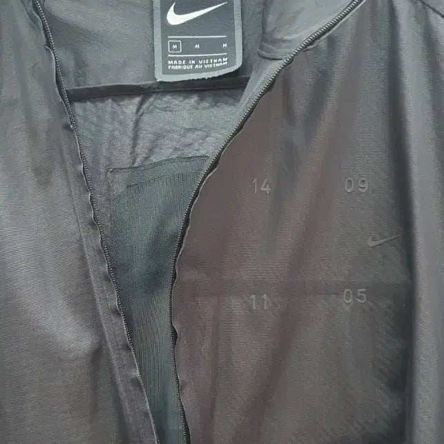 [BUNJANG] Nike Tech Pack Ultra Light Jacket (M) / 나이키 테크 팩 울트라 라이트 재킷 M