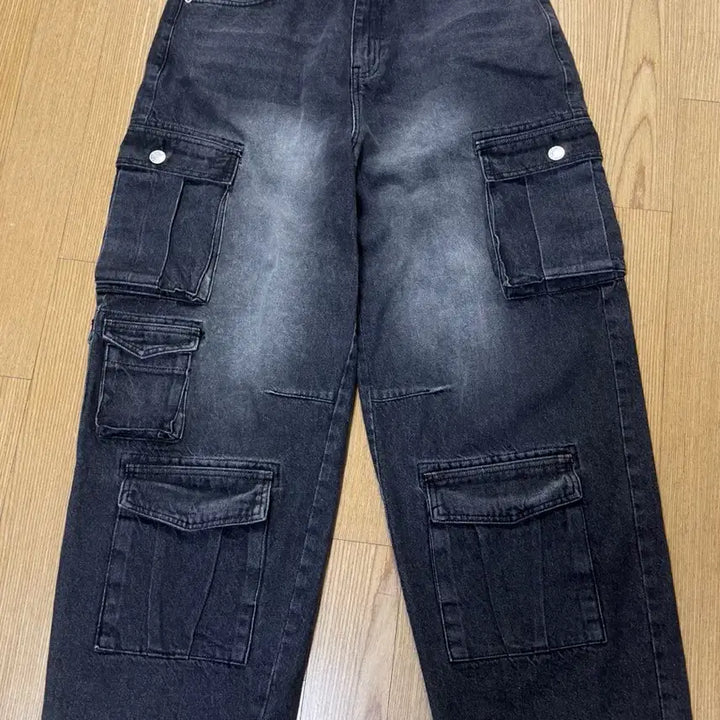 [BUNJANG] Black Washed Cargo Denim Pants / 블랙 워싱 카고 데님 팬츠