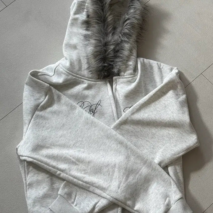 [BUNJANG] Fur Hooded Zip-up Jacket / (새상품) 퍼 후드집업