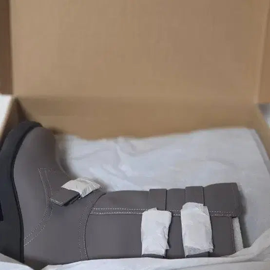 [BUNJANG] Gray Belt Boots / 그레이 밸트 부츠((새상품))