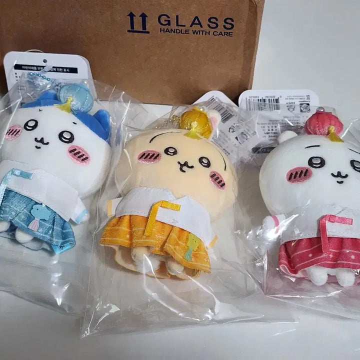[BUNJANG] Chiikawa Hanbok Mascot Set / 치이카와 한복 용산 한정 마스코트 세트(치이카와,우사기,하치와레)