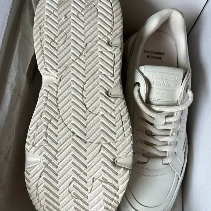 [BUNJANG] Suecomma Bonnie Light Casual Sneakers / 245 라이트 캐쥬얼 스니커즈-슈콤마보니