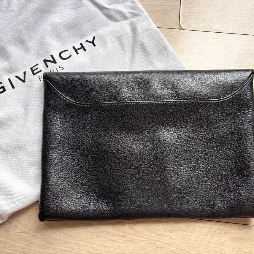 [BUNJANG] Givenchy Antigona Leather Clutch / 지방시 레더 안티코나 클러치