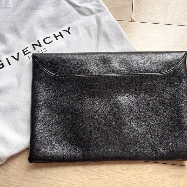 [BUNJANG] Givenchy Antigona Leather Clutch / 지방시 레더 안티코나 클러치