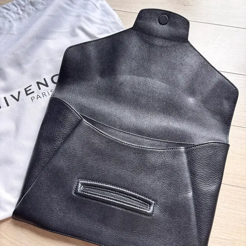 [BUNJANG] Givenchy Antigona Leather Clutch / 지방시 레더 안티코나 클러치