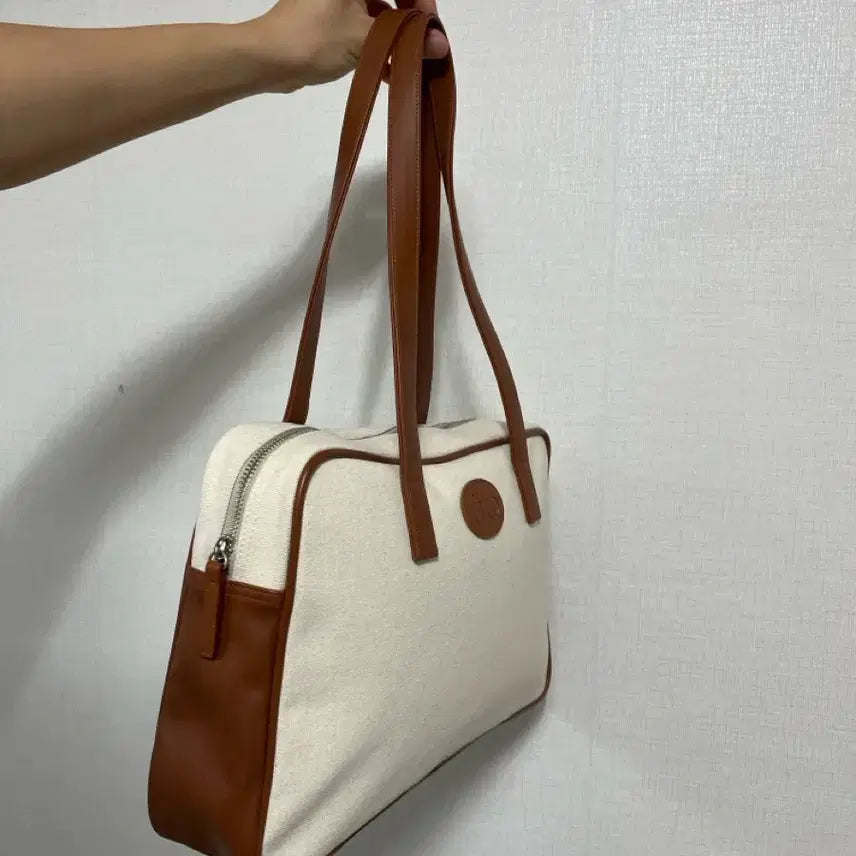 [BUNJANG] Fill in the Blank Trapezoid Canvas Shoulder Bag / 필인더블랭크 숄더백