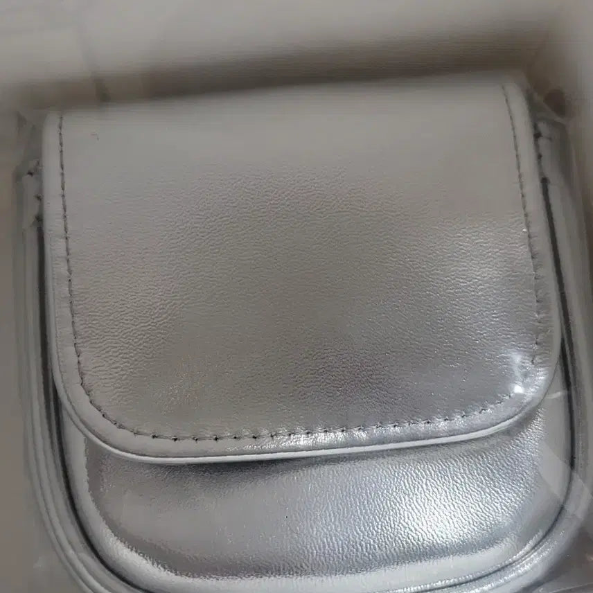 [BUNJANG] About Tone Water Layer Fit Silver Mini Bag / 어바웃톤 워터 레이어핏 실버 미니 백