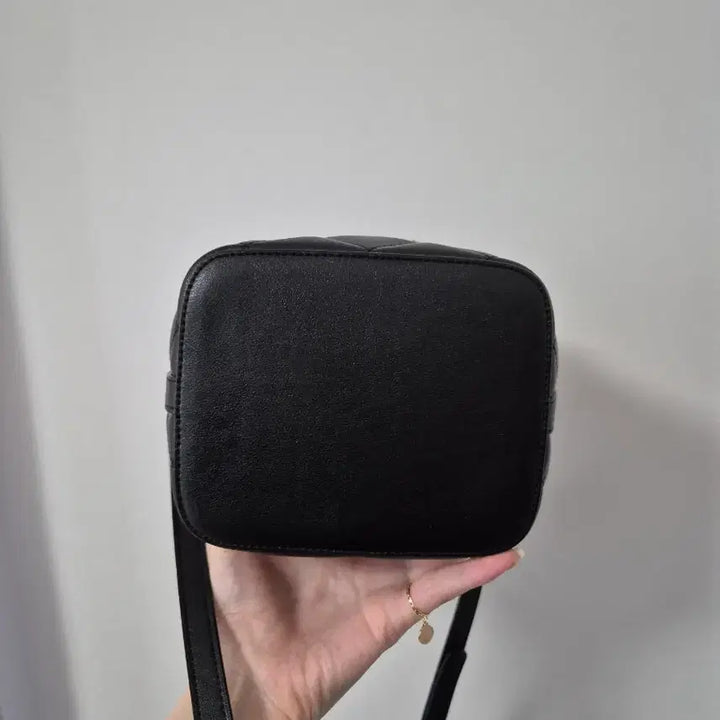 [BUNJANG] Metrocity Bucket Bag / 메트로시티 버킷백