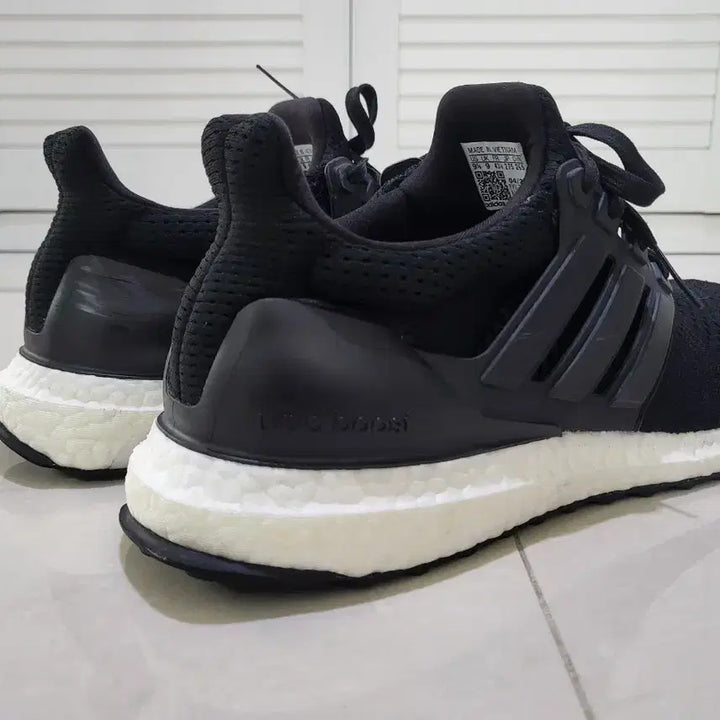 [BUNJANG] Adidas Ultraboost 1.0 Core Black Running Shoes / [275]아디다스 울트라부스트1.0 코어 블랙 운동화/신발