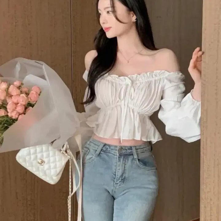 [SOLD OUT] 아이보리 스모크 밴딩 블라우스