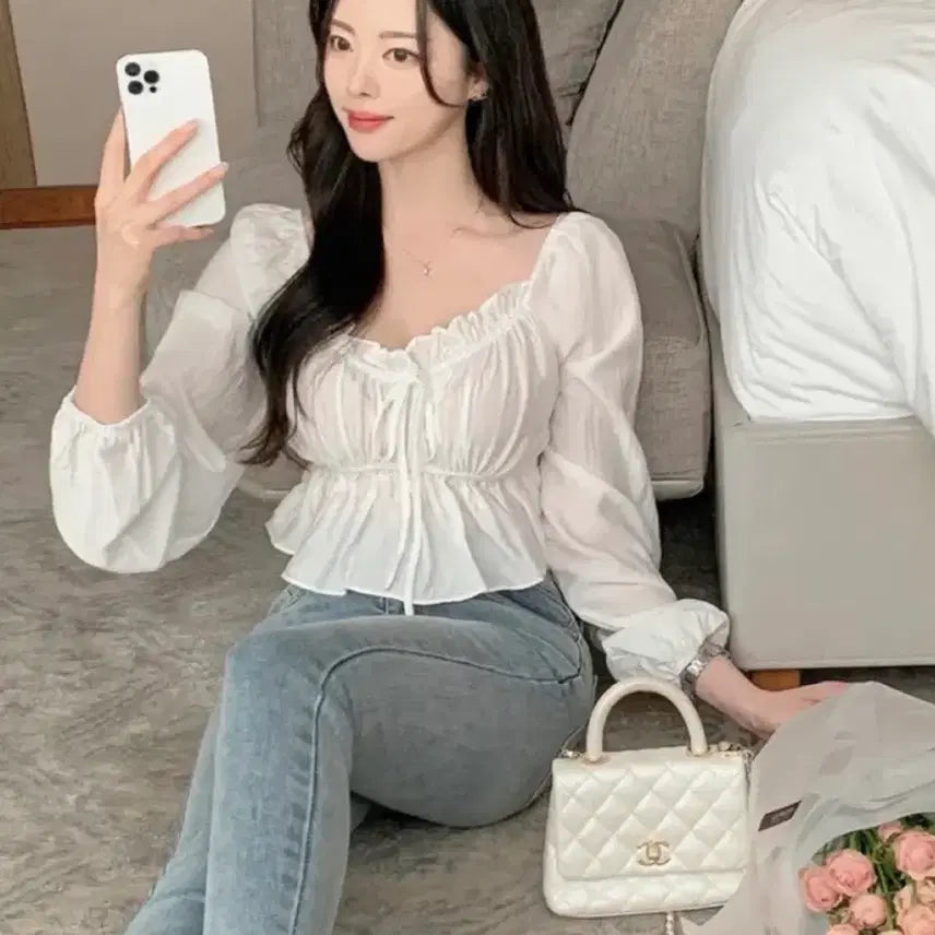 [SOLD OUT] 아이보리 스모크 밴딩 블라우스