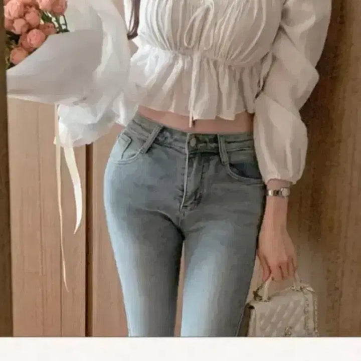 [SOLD OUT] 아이보리 스모크 밴딩 블라우스