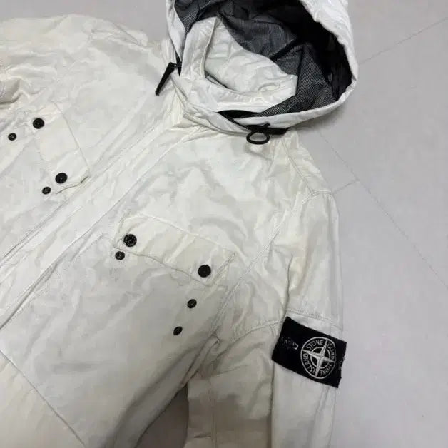 [BUNJANG] Stone Island Tyvek White Jacket / (초레어) 00's 스톤아일랜드 아카이브 Tyvek 화이트 자켓