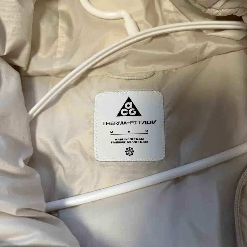 [BUNJANG] Nike ACG Ivory Padded Jacket / 나이키 ACG 패딩 아이보리 25년도