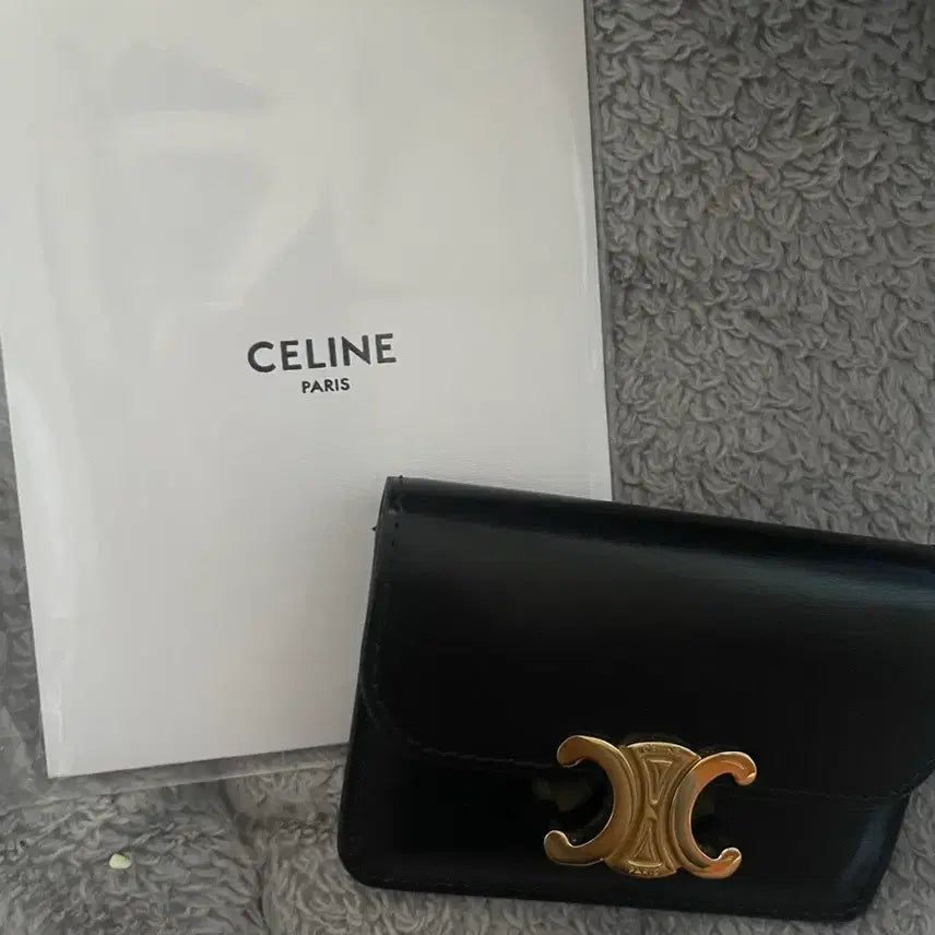 [BUNJANG] Celine Triomphe Flap Card Wallet / 셀린느 트리옹프 플랩 카드지갑 블랙